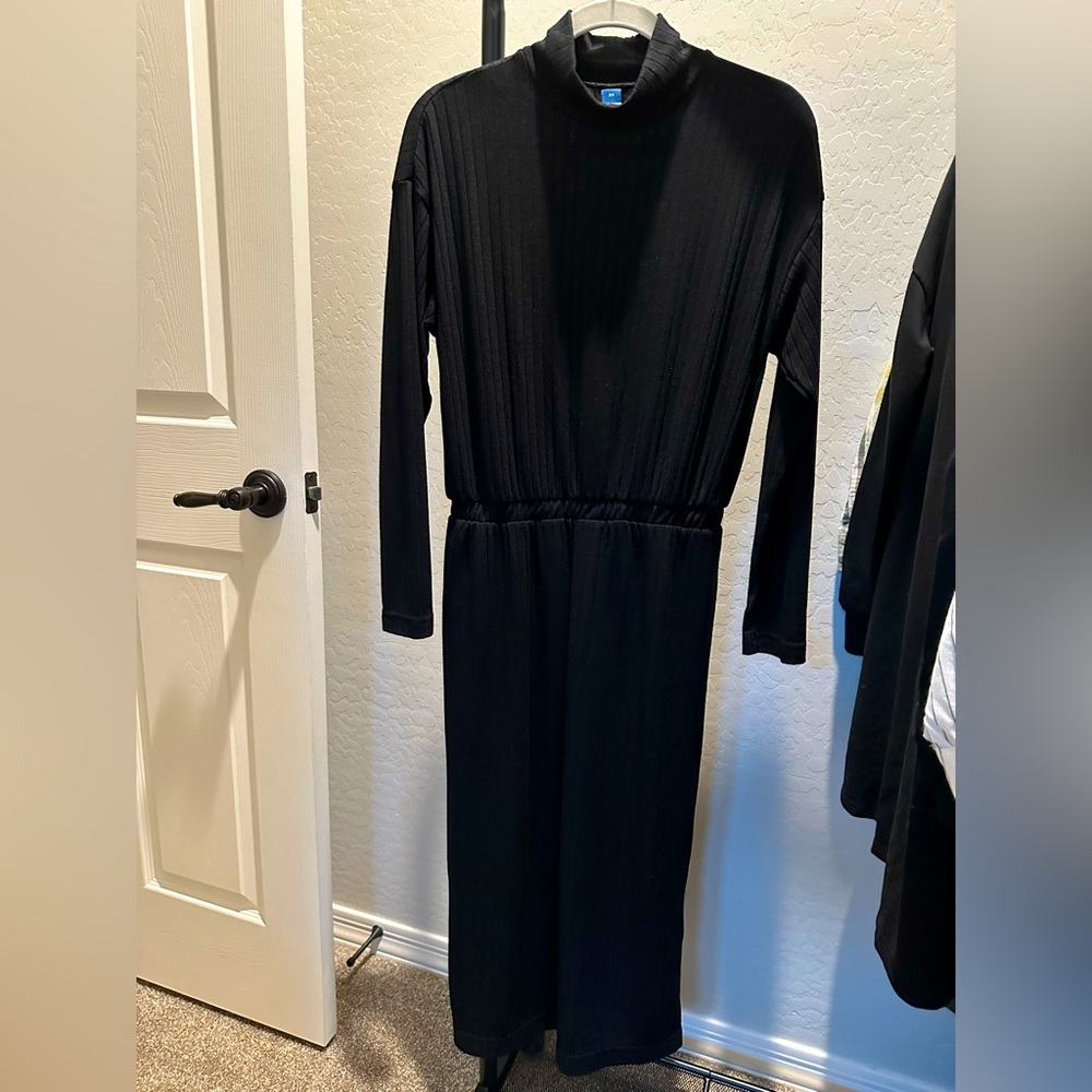 Black mock neck maxi/midi dress **NWOT